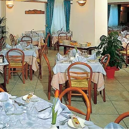Cristal Hotel 4*